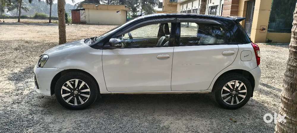 Toyota Etios Liva V 2019