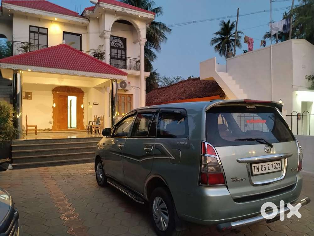 Toyota Innova 2.5 G (diesel) 8 Seater Bs Iv, 2009, Diesel