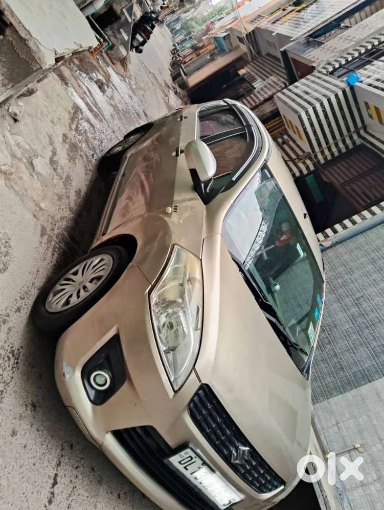 Maruti Suzuki Ertiga Lxi, 2012, Petrol