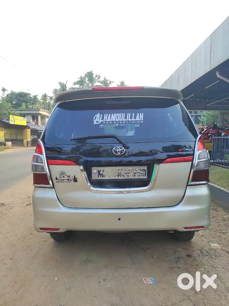 Toyota Innova 2014 Diesel 180000 Km Driven