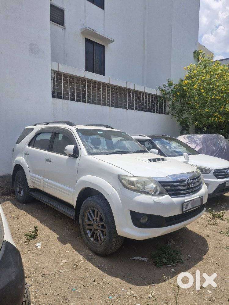 Toyota Fortuner 3.0 4x2 Automatic, 2013, Diesel
