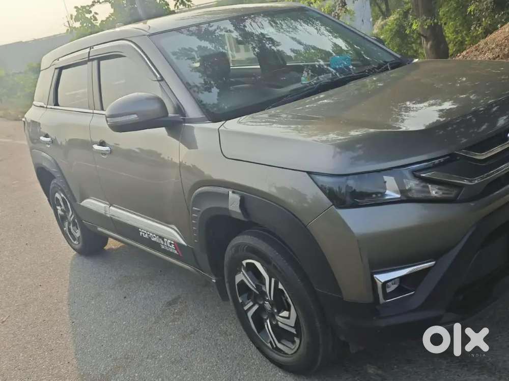 Maruti Suzuki Brezza Petrol Lxi 2025 March