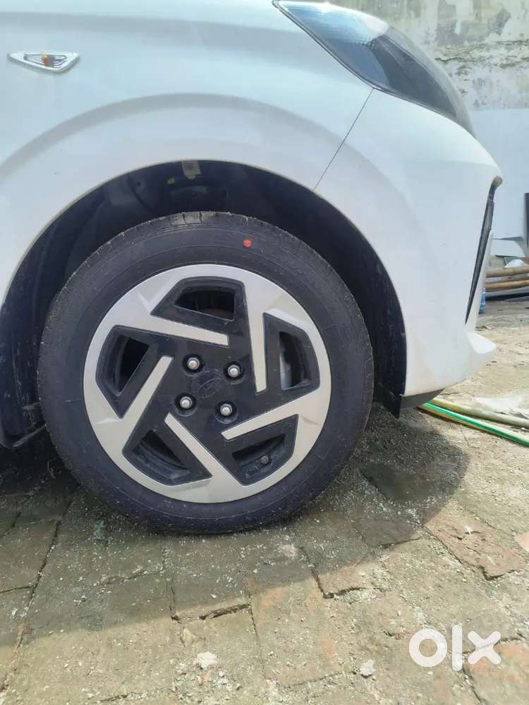Hyundai Aura 1.0 Petrol Manual 2026 Model