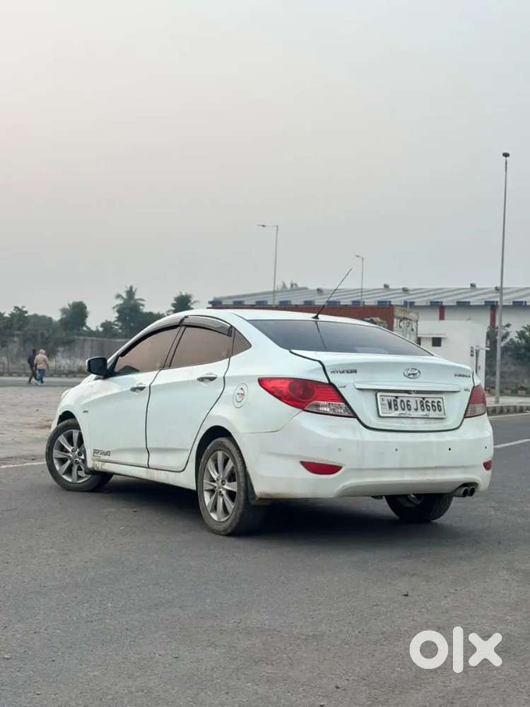 Hyundai Verna Petrol Manual 2012 Car