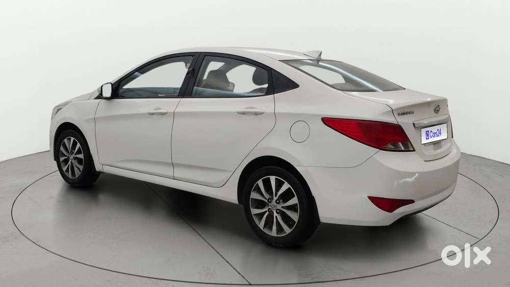 Hyundai Verna 1.6 Vtvt Sx, 2017, Petrol