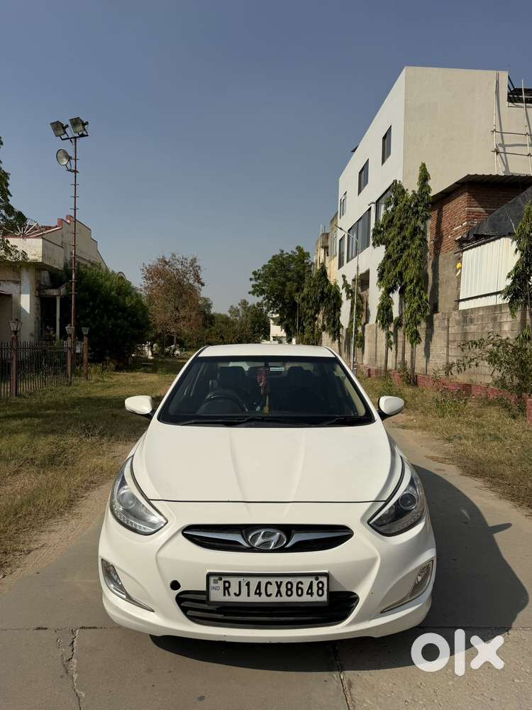 Hyundai Verna Crdi 1.6 E, 2015, Diesel