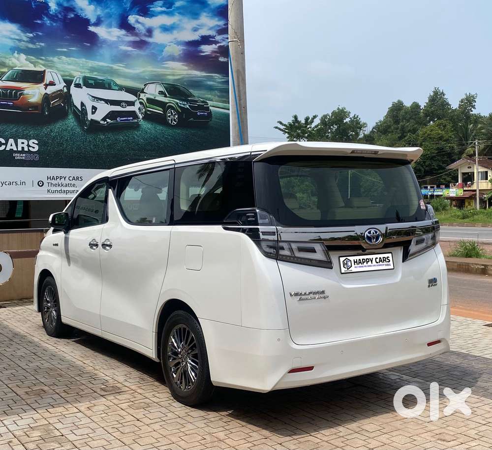 Toyota Vellfire Vip – Executive Lounge, 2022, Petrol
