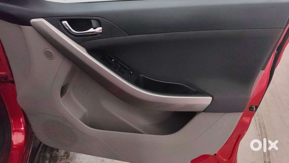 Tata Nexon 1.2 Revotron Xza Plus Dualtone, 2019, Petrol