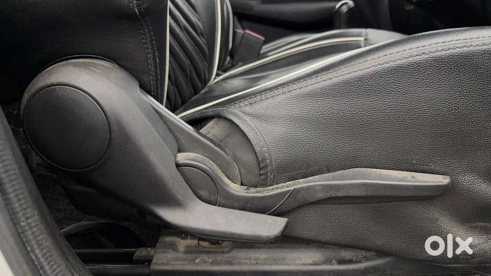 Maruti Suzuki Swift Vvt Vxi, 2023, Petrol