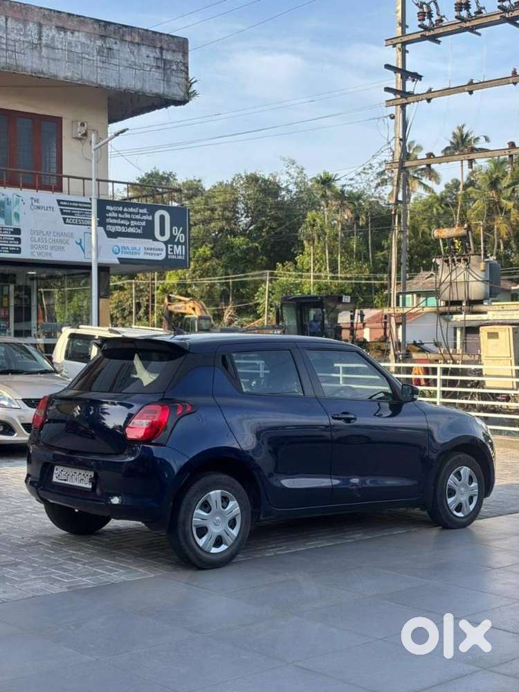 Maruti Suzuki Swift Vxi Optional, 2022, Petrol