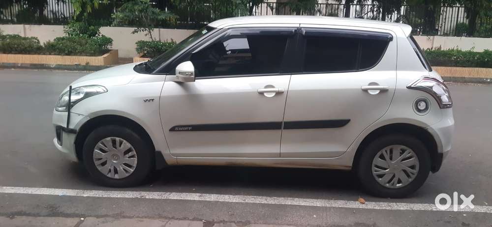 Maruti Suzuki Swift Vxi 1.2 Abs Bs-iv, 2015, Petrol