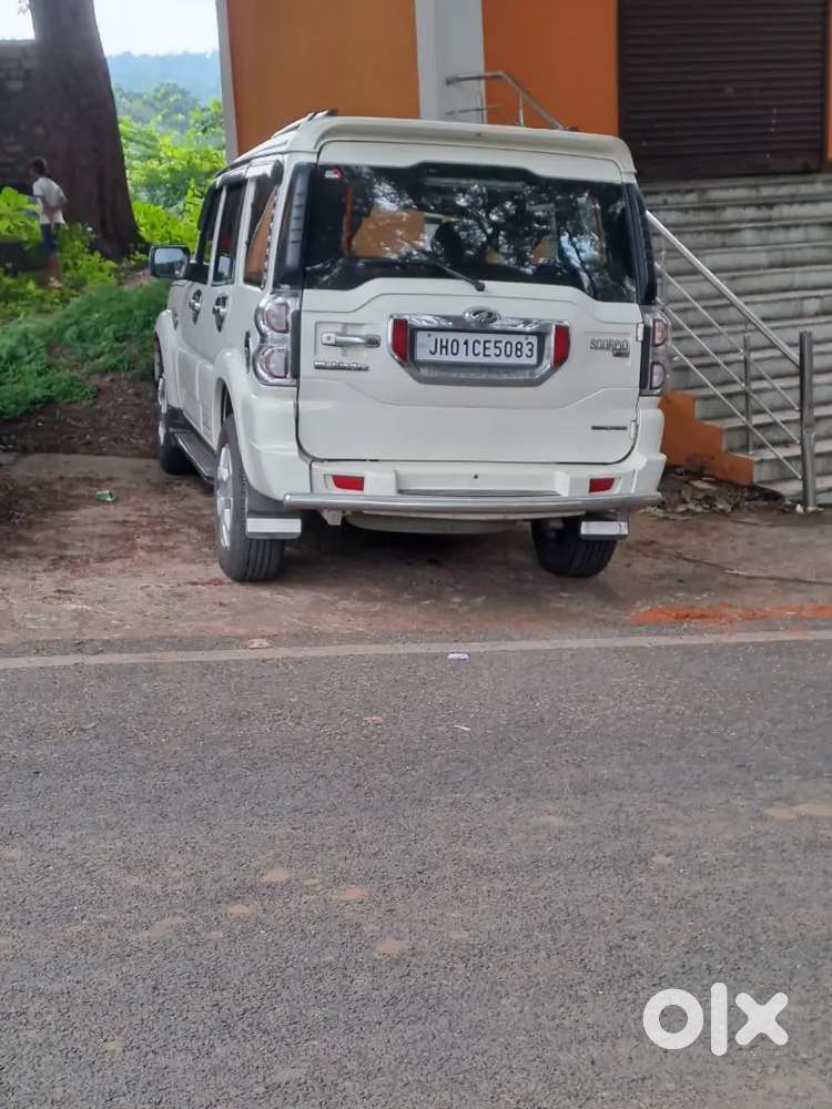 Mahindra Scorpio S6 Diesel Automatic 2017