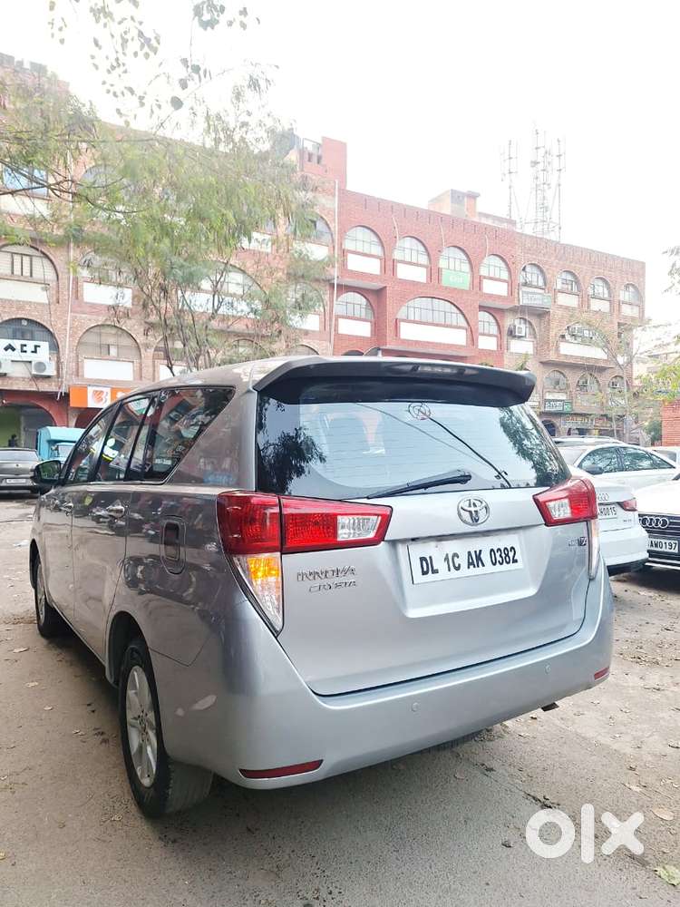 Toyota Innova Crysta