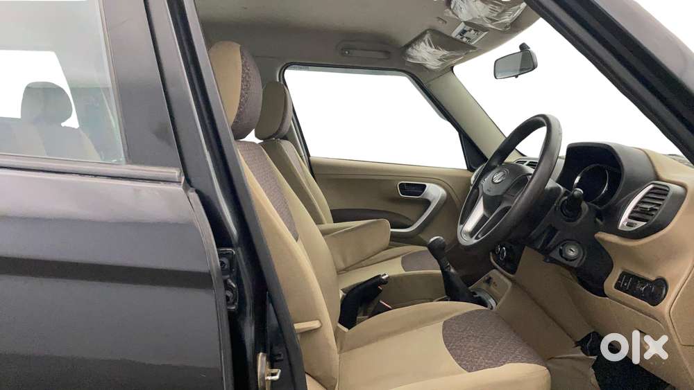 Mahindra Tuv 300 Mhawk100 T8, 2016, Diesel