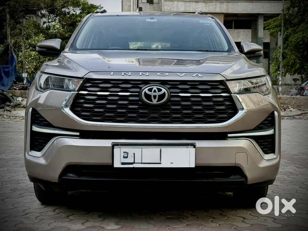 Toyota Innova Hycross 2.0 Gx 7 Str, 2025, Petrol