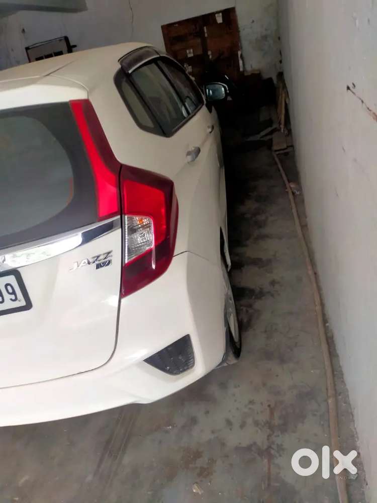 Honda Jazz 2016 Petrol 65000 Km Driven