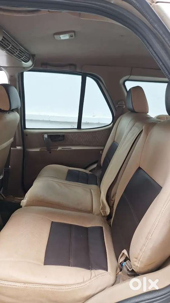 Vintage Tata Safari 2010 Diesel