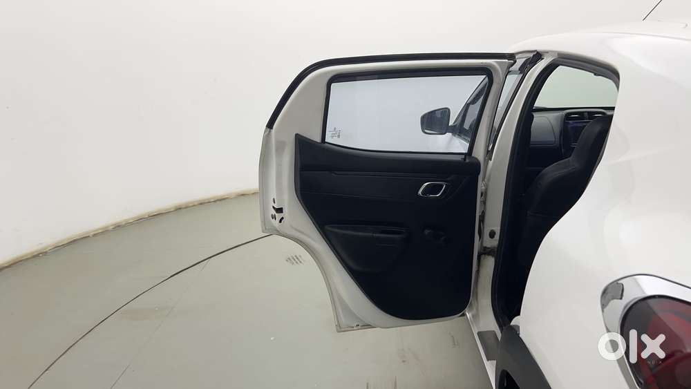 Renault Kwid 1.0 Rxt Sce Special (o), 2019, Petrol