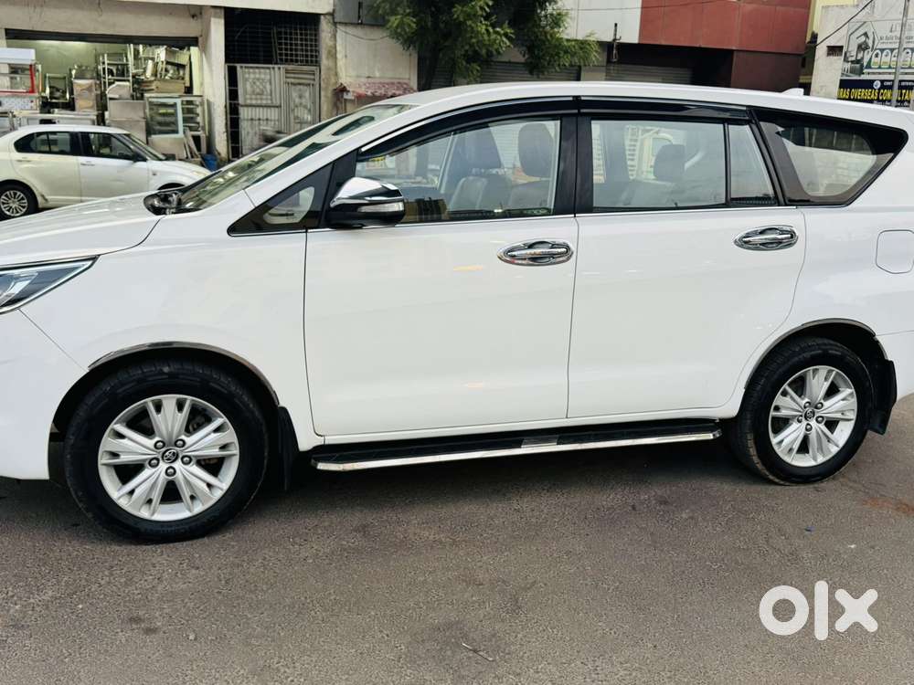 Toyota Innova Crysta 2.4 Z 7 Str, 2016, Diesel