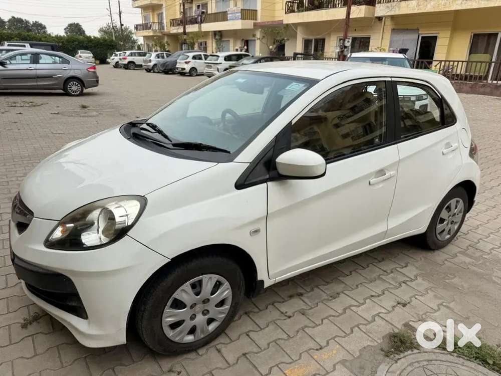 Brio 2013 S Mt