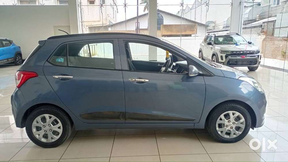 Hyundai Grand I10 Sportz, 2013, Petrol