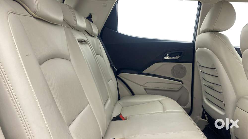 Mahindra Xuv300 W8 Option, 2021, Petrol