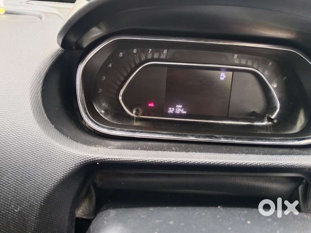 Tata Tiago 1.05 Revotorq Xz Plus, 2022, Petrol
