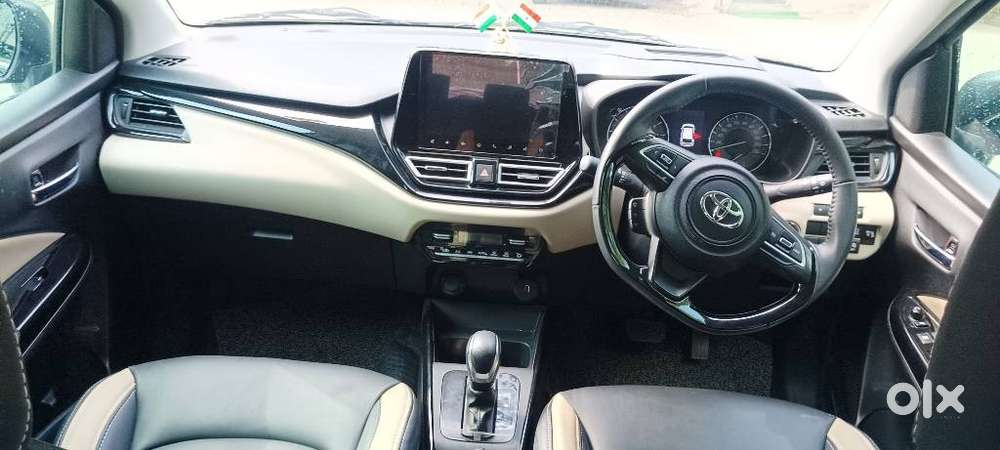 Toyota Glanza 1.2 V Amt, 2025, Petrol