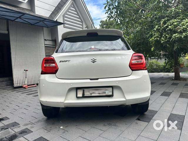 Maruti Suzuki Swift 2018 Petrol 89000 Km Driven
