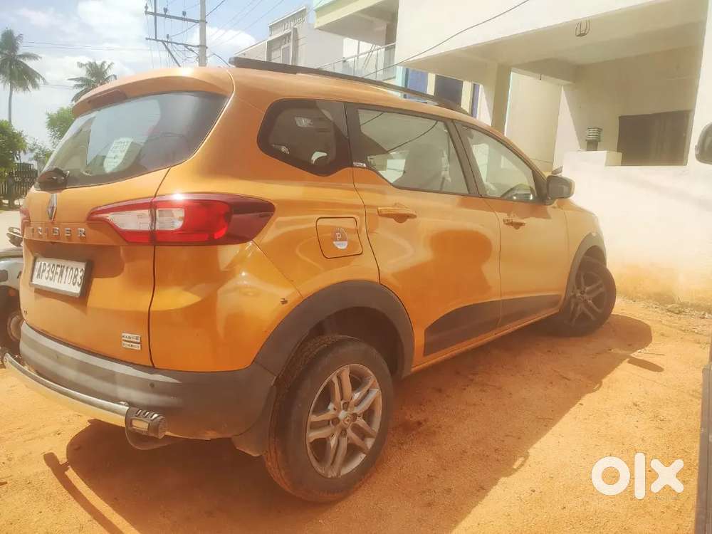 Renault Triber Amt Petrol