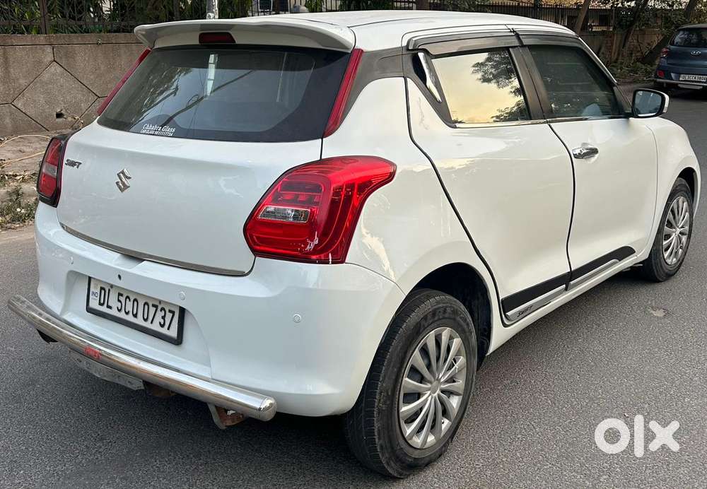 Maruti Suzuki Swift Vxi + Manual, 2018, Cng & Hybrids