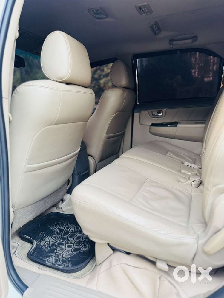 Toyota Fortuner 2011-2016 4x2 Manual, 2014, Diesel