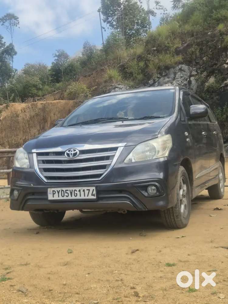 Toyota Innova 2016 Diesel 175000 Km Driven