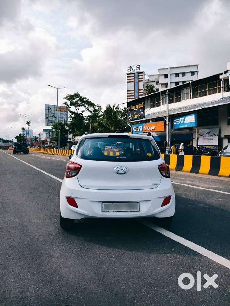 Hyundai Grand I10 Sportz Edition, 2014, Petrol
