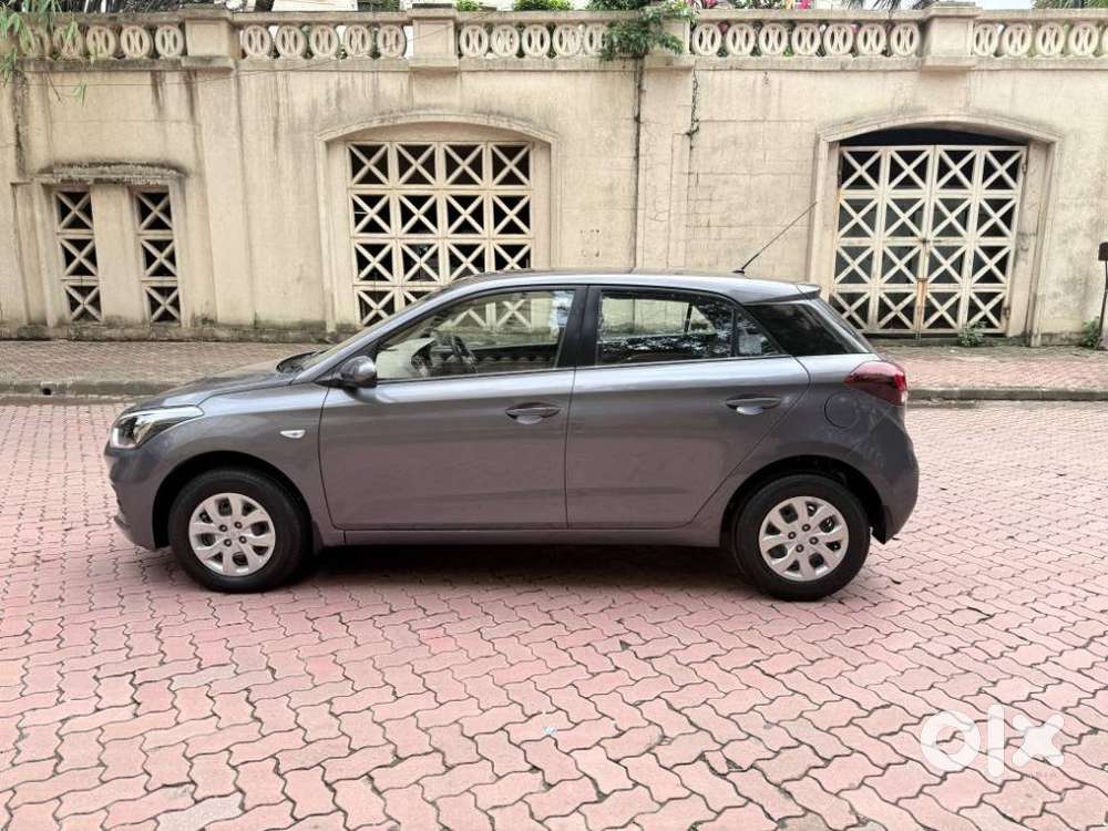Hyundai Elite I20 1.2magna Executive At, 2018, Petrol