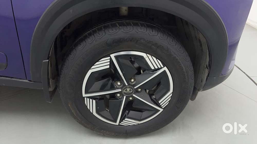 Tata Nexon Fearless Plus S Purple 1.2 Revotron Petrol 7dca Dual Tone..