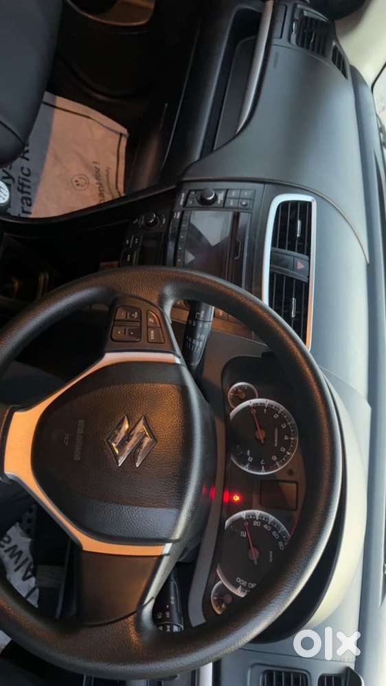 Maruti Suzuki Swift Petrol 2014