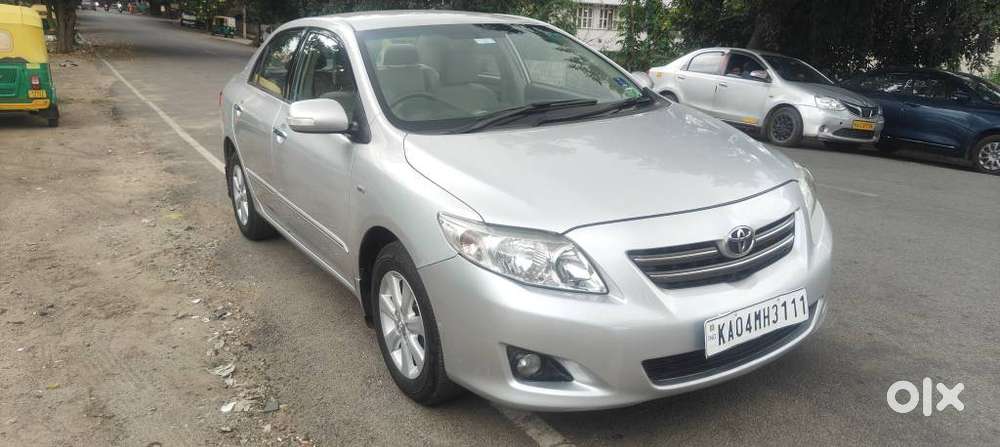 Toyota Corolla Altis G, 2010, Petrol