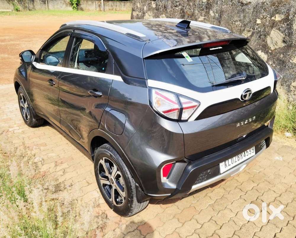 Tata Nexon 1.2 Revotron Xza Plus (o) Amt, 2022, Petrol