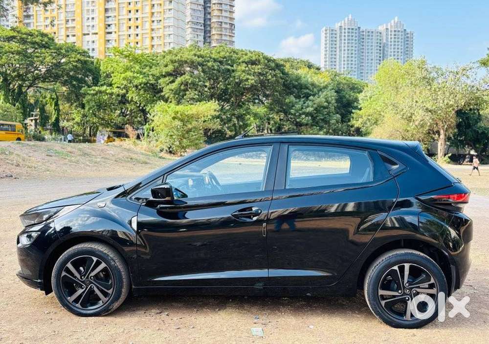 Tata Altroz 1.2 Xz Plus Dark Edition, 2022, Petrol