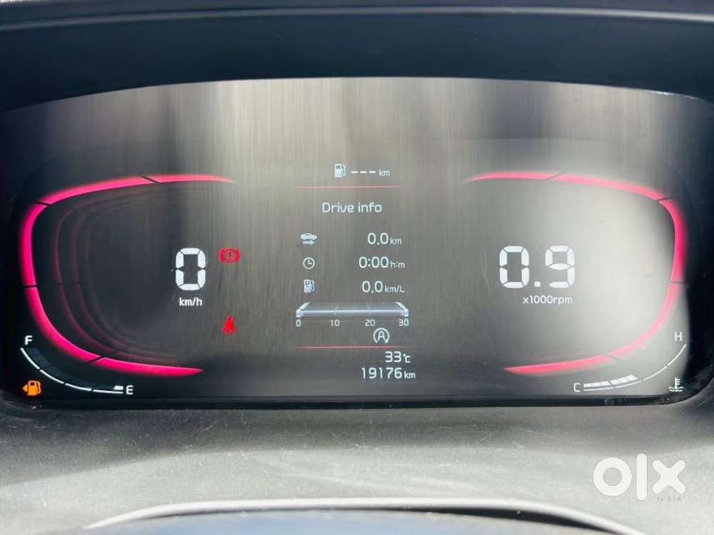 Kia Carens 1.5 Prestige 7 Str, 2023, Petrol