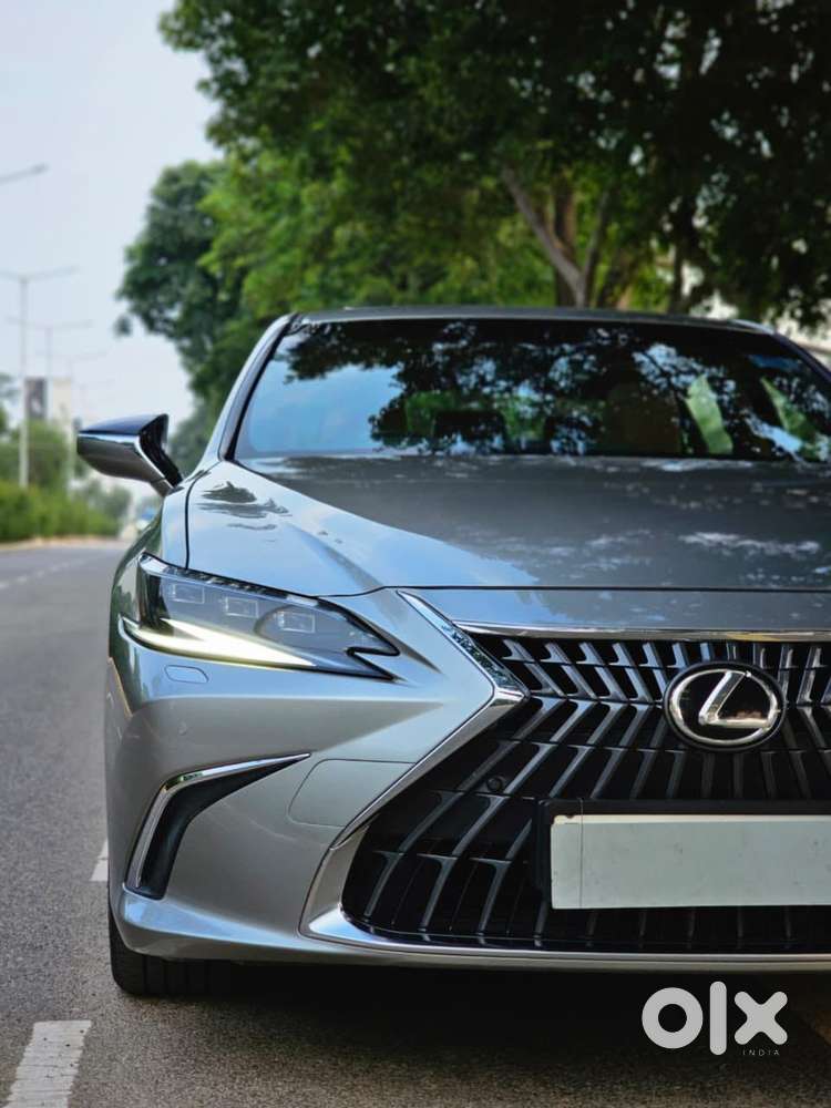 Lexus Es 300h Luxury, 2025, Cng & Hybrids