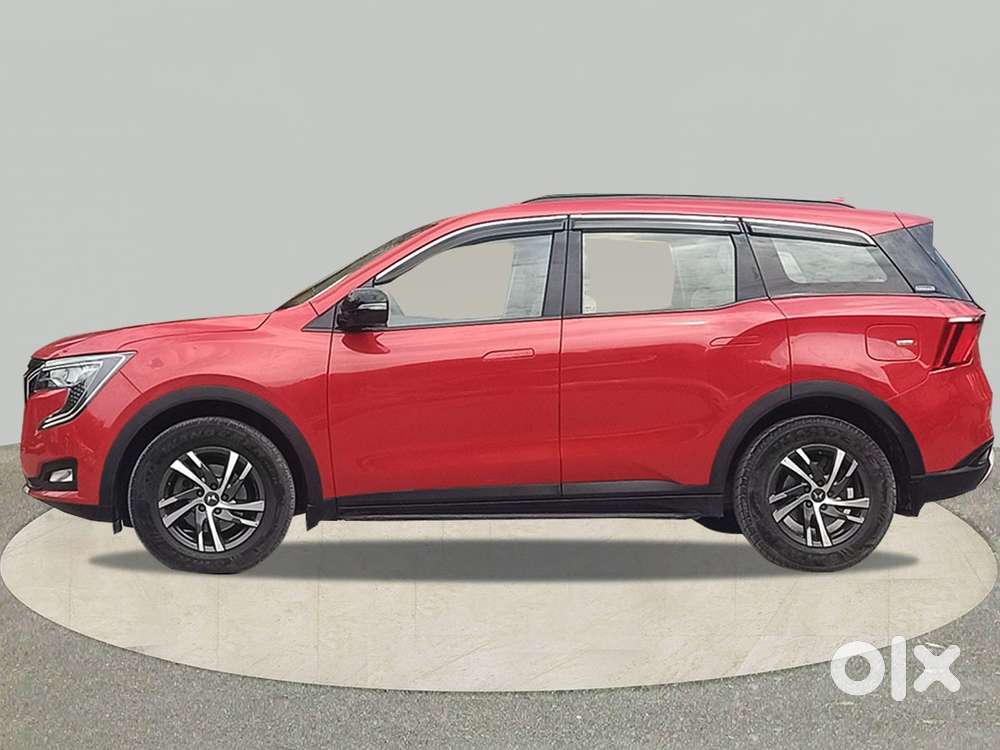 Mahindra Xuv700 2.0 Ax 5 Petrol Mt 7 Str, 2022, Petrol