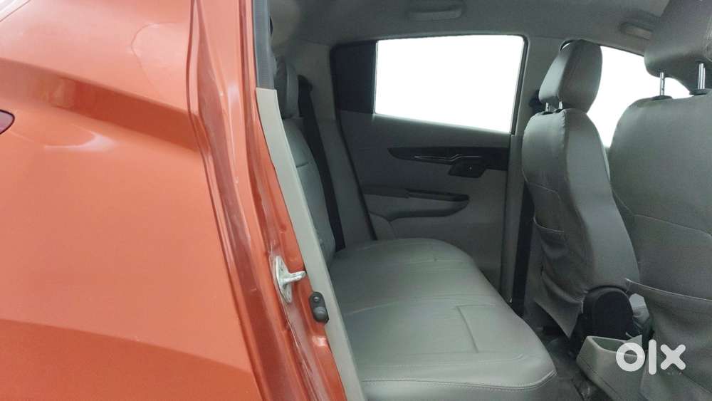 Mahindra Kuv 100 2016-2017 Mfalcon G80 K8, 2017, Petrol