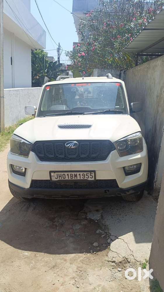 Mahindra Scorpio 2015 Diesel Well Maintained
