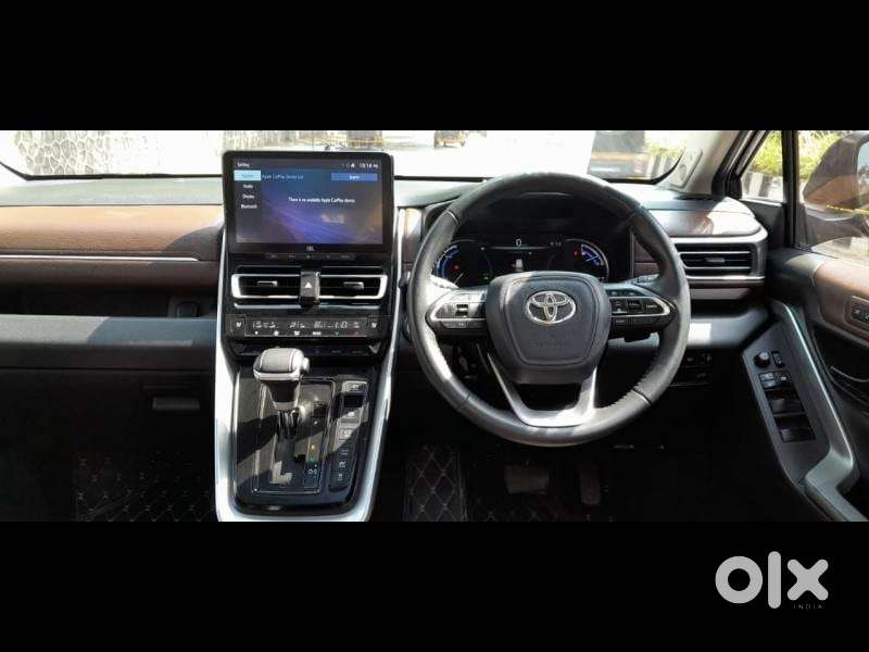 Toyota Innova Hycross 2.0 Zx (o) Hybrid 7 Str, 2023, Petrol