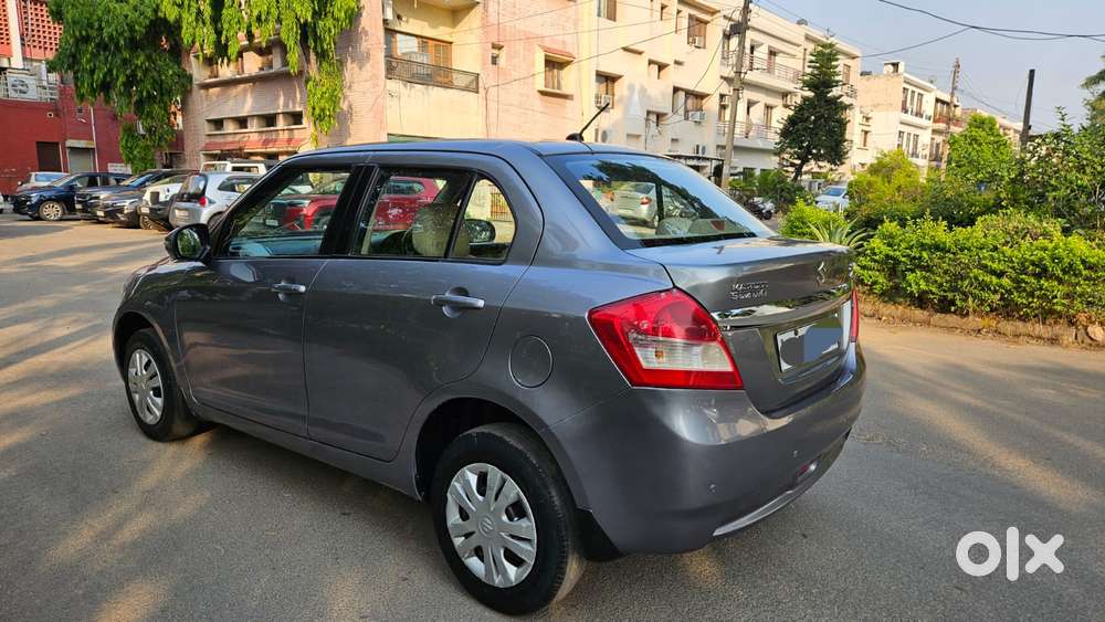 Maruti Suzuki Swift Dzire Vxi Optional, 2015, Petrol