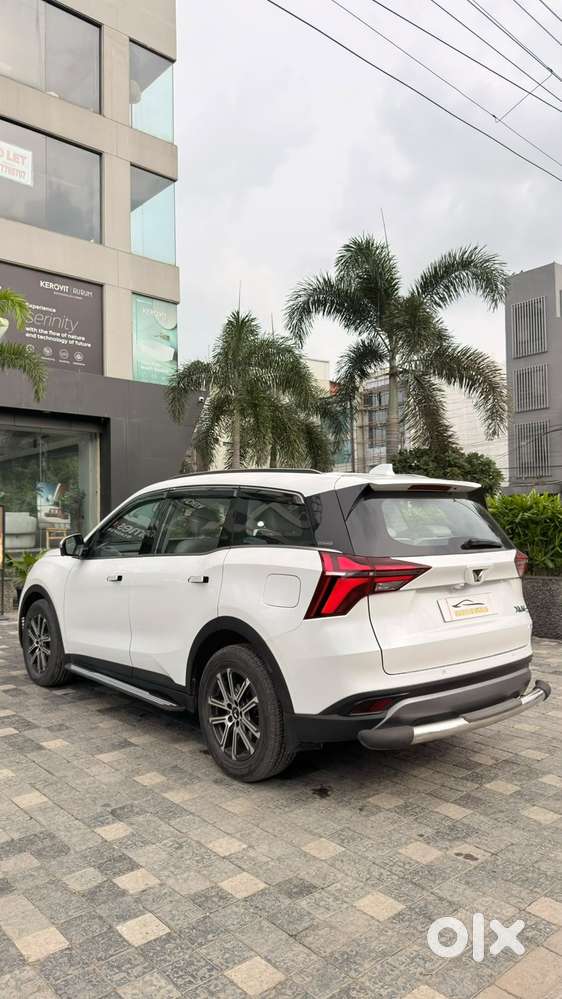 Mahindra Xuv700 2.2 Ax 7 Diesel Mt Luxury Pack Str, 2025, Diesel