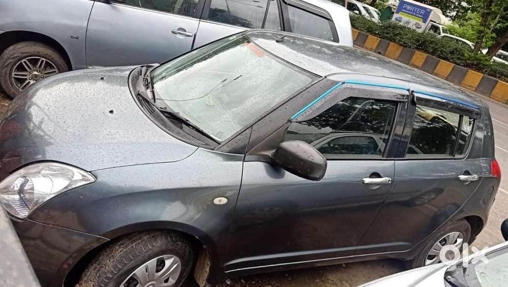 Maruti Suzuki Swift 2010 Cng & Hybrids Well Maintained