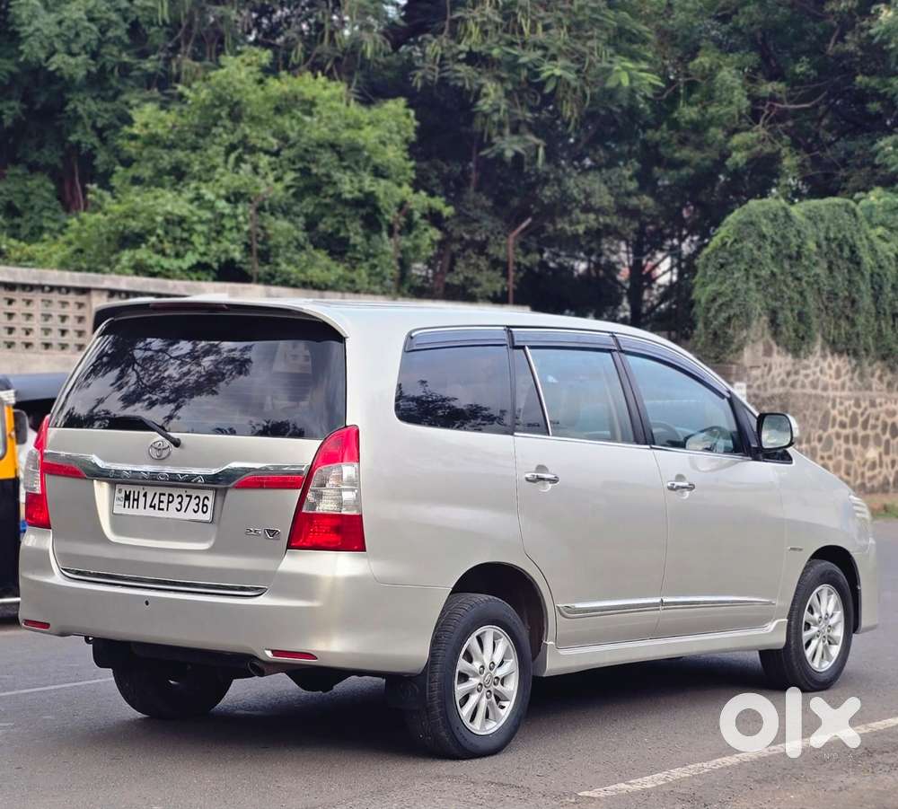 Toyota Innova 2.5 Vx 8 Str Bs-iii, 2014, Diesel